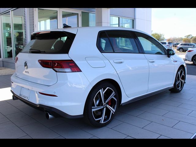 2024 Volkswagen Golf GTI SE