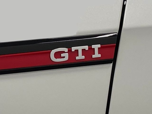 2024 Volkswagen Golf GTI SE