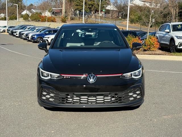 2024 Volkswagen Golf GTI 380 SE