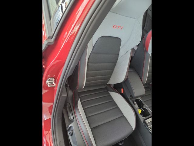 2024 Volkswagen Golf GTI 380 SE