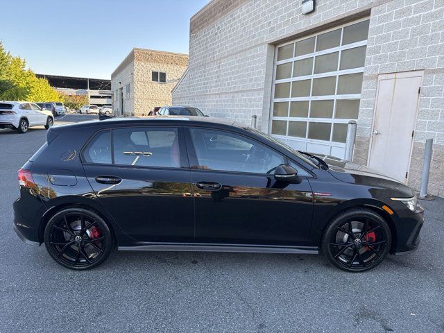 2024 Volkswagen Golf GTI 380 SE