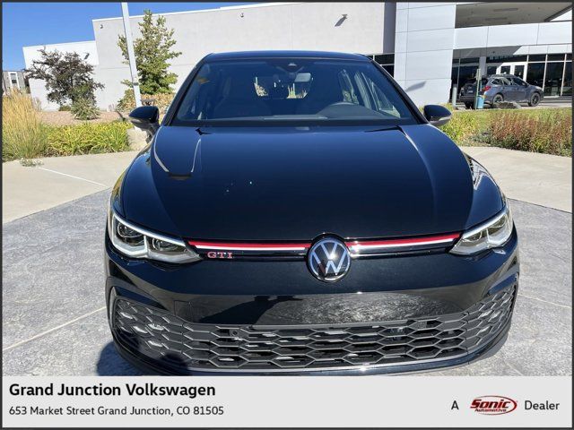 2024 Volkswagen Golf GTI 380 SE