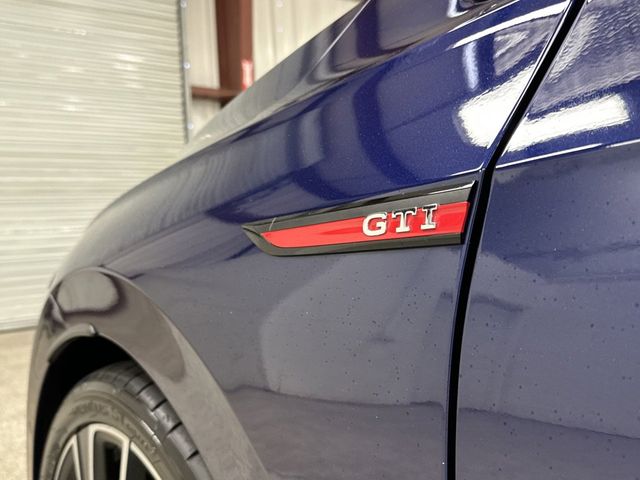 2024 Volkswagen Golf GTI Autobahn