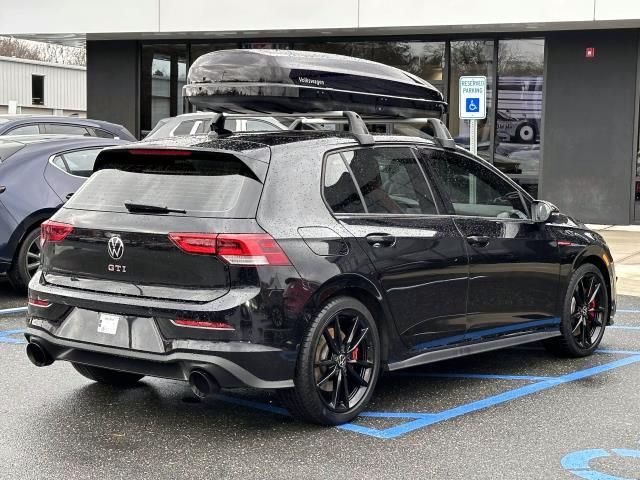 2024 Volkswagen Golf GTI SE