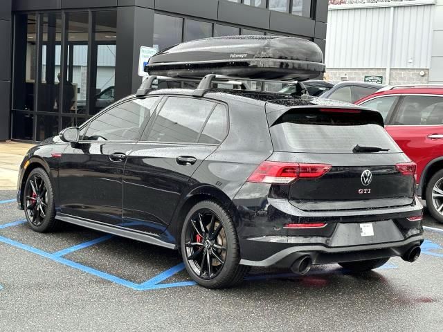 2024 Volkswagen Golf GTI SE