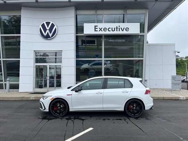 2024 Volkswagen Golf GTI 380 SE