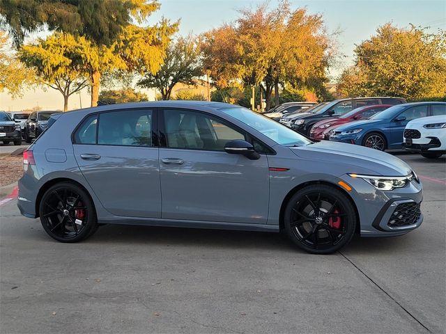 2024 Volkswagen Golf GTI 380 SE