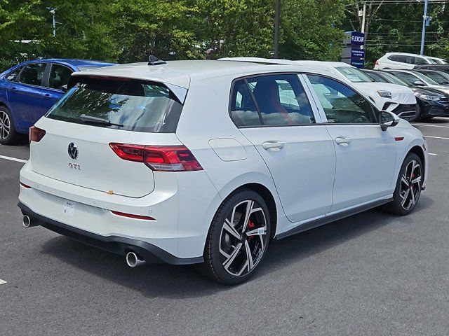 2024 Volkswagen Golf GTI SE