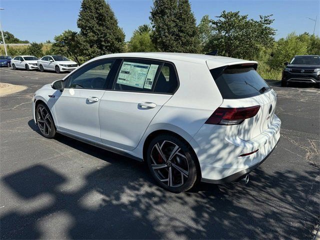 2024 Volkswagen Golf GTI SE