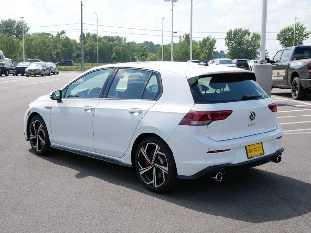 2024 Volkswagen Golf GTI SE