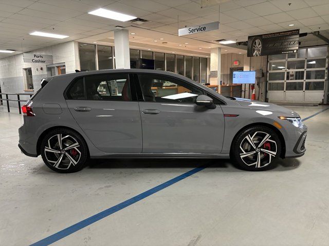 2024 Volkswagen Golf GTI SE