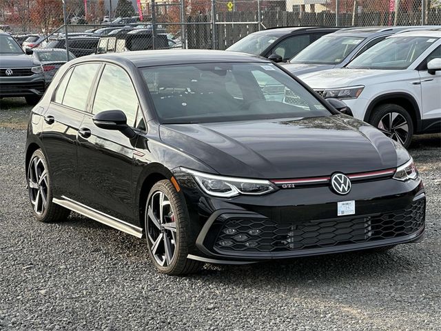 2024 Volkswagen Golf GTI SE