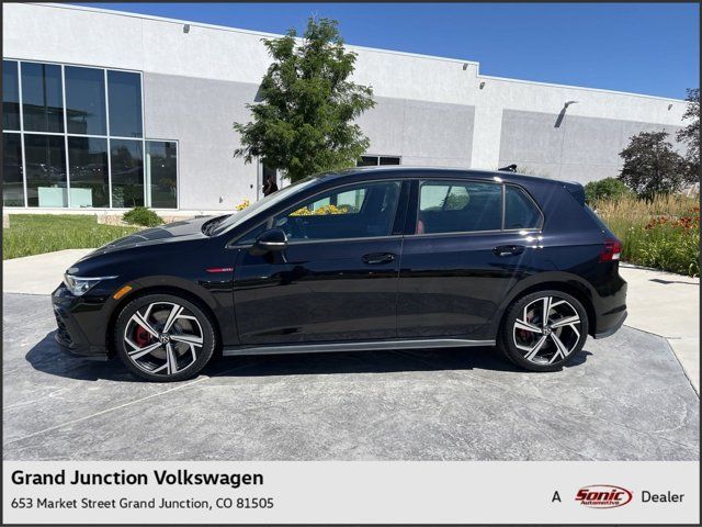 2024 Volkswagen Golf GTI SE