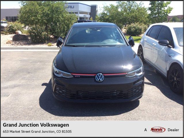 2024 Volkswagen Golf GTI SE