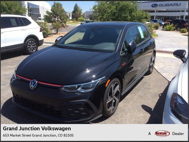 2024 Volkswagen Golf GTI SE