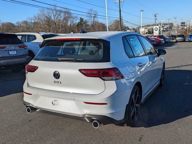 2024 Volkswagen Golf GTI SE