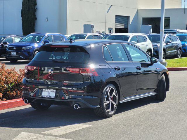 2024 Volkswagen Golf GTI SE