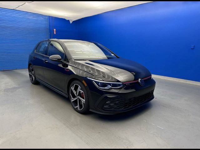 2024 Volkswagen Golf GTI SE