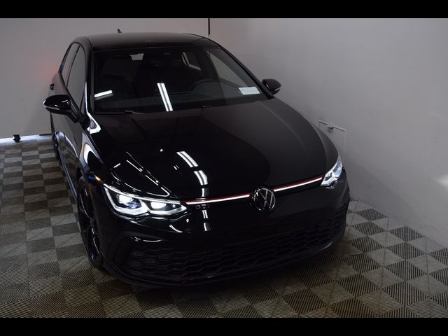 2024 Volkswagen Golf GTI 380 SE