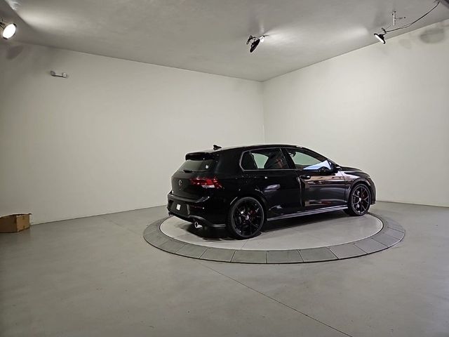 2024 Volkswagen Golf GTI 380 SE