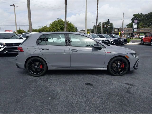 2024 Volkswagen Golf GTI 380 SE