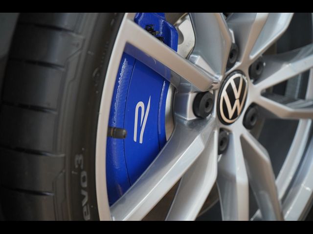 2024 Volkswagen Golf R Base