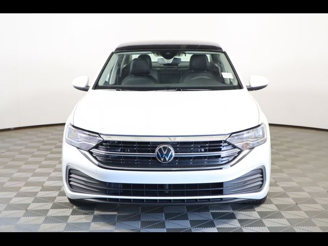 2024 Volkswagen Jetta SE