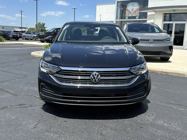 2024 Volkswagen Jetta SE