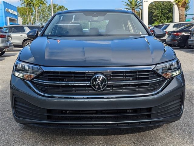 2024 Volkswagen Jetta SE