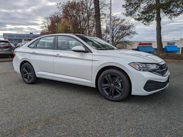 2024 Volkswagen Jetta SE