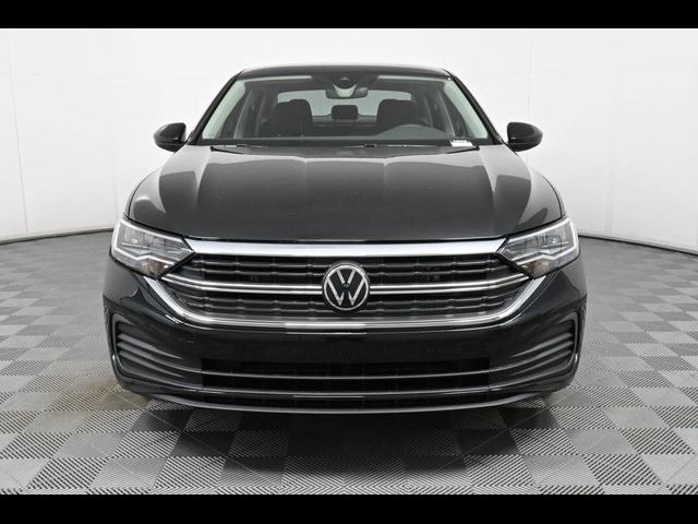 2024 Volkswagen Jetta SE