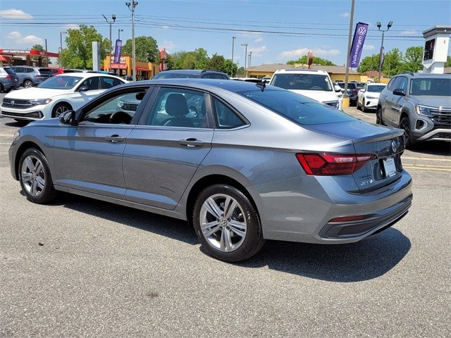 2024 Volkswagen Jetta SE