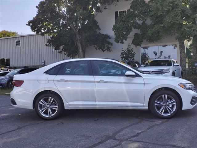 2024 Volkswagen Jetta SE