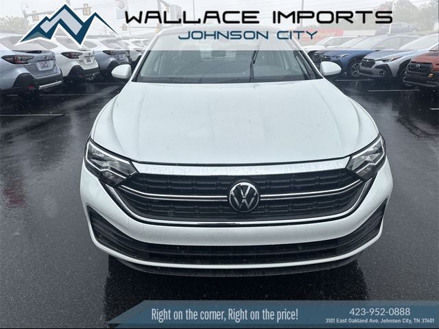 2024 Volkswagen Jetta SE