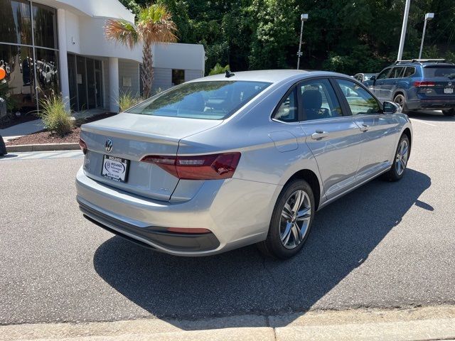 2024 Volkswagen Jetta SE