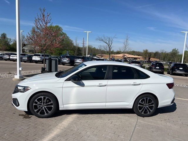 2024 Volkswagen Jetta Sport