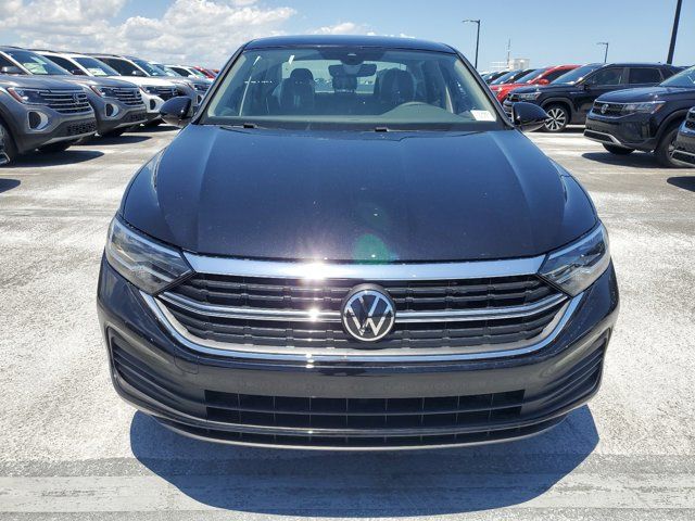 2024 Volkswagen Jetta SE