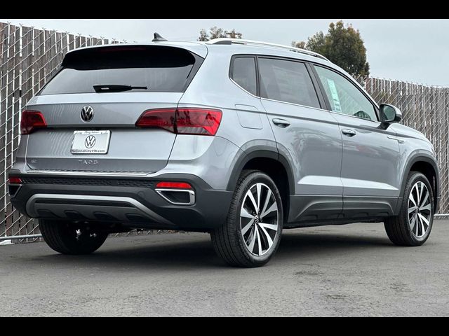 2024 Volkswagen Taos SE