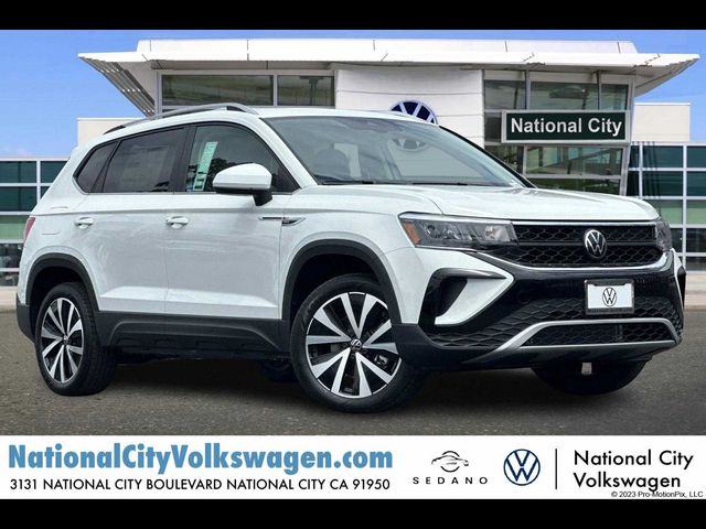 2024 Volkswagen Taos SE