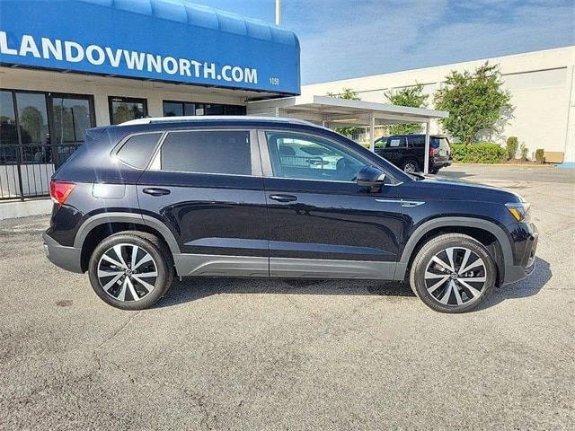 2024 Volkswagen Taos SE