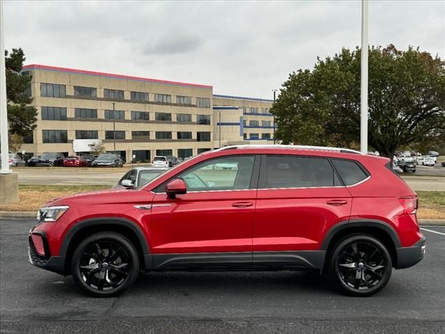 2024 Volkswagen Taos SE