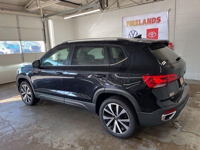 2024 Volkswagen Taos SE