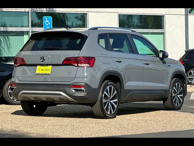 2024 Volkswagen Taos SE