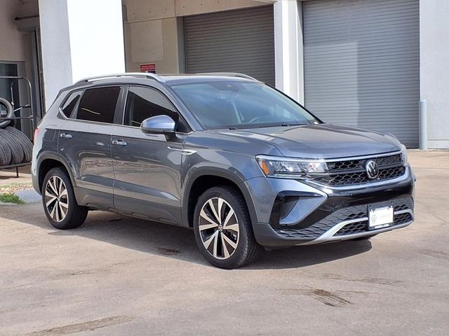 2024 Volkswagen Taos SE