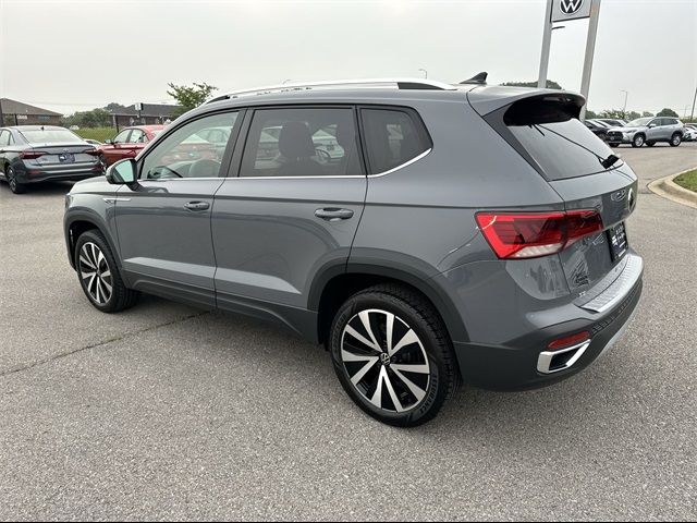 2024 Volkswagen Taos SE