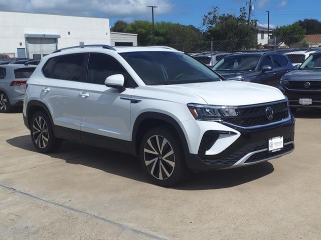 2024 Volkswagen Taos SE