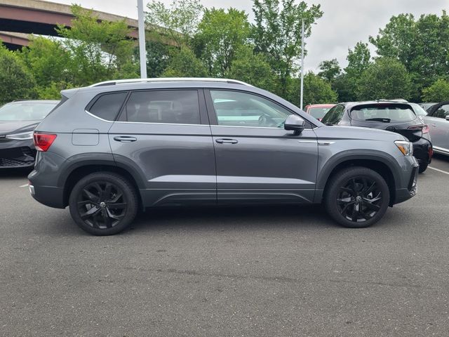 2024 Volkswagen Taos SE