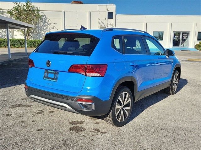 2024 Volkswagen Taos SE