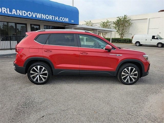 2024 Volkswagen Taos SE