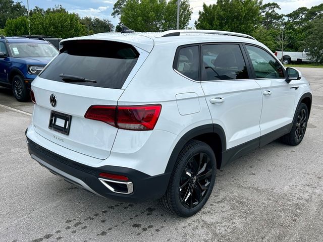 2024 Volkswagen Taos SE